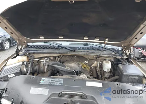 2004 GMC Sierra 2500Hd Sle z USA, uszkodzony, nr VIN 1GTHK29U74E208058